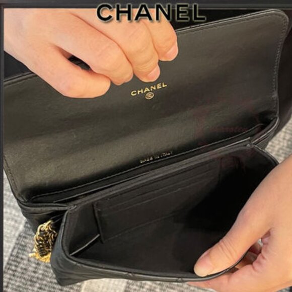 Chanel Black Quilted Lambskin Leather Classic WOC Clutch Bag  Chanel Black Quilted Wristlet Clutch Bag